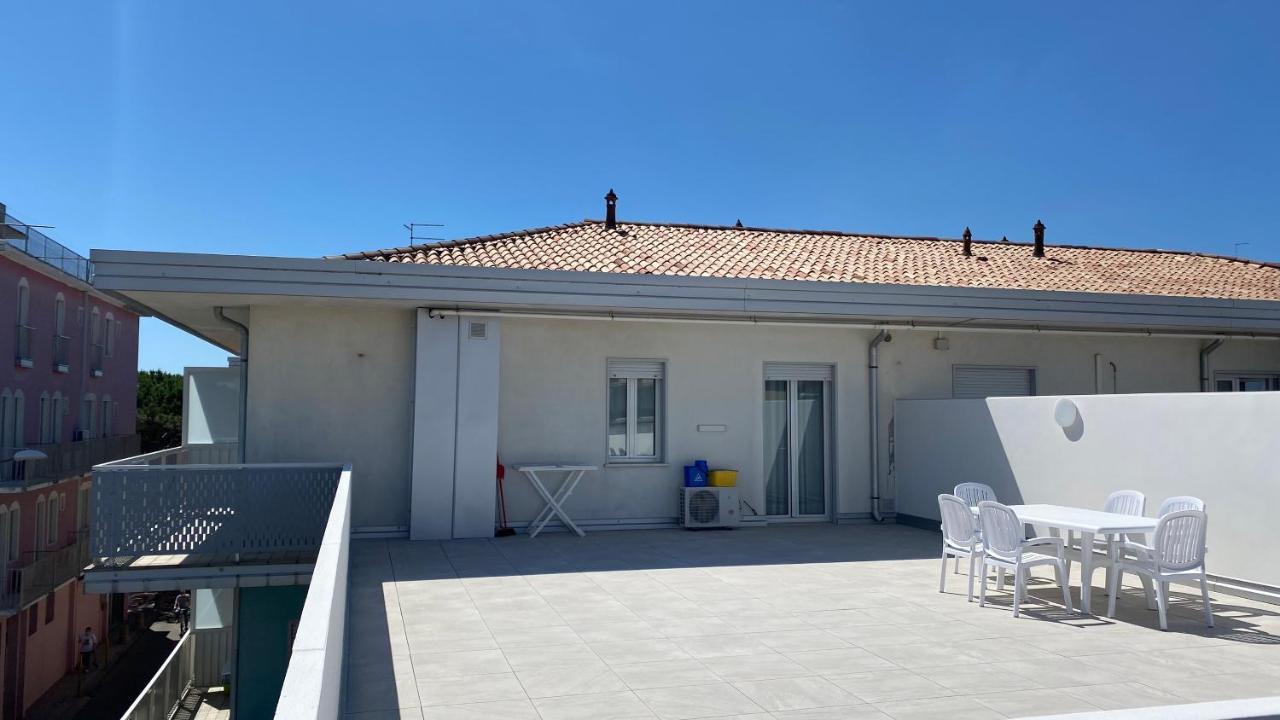 Appartamenti Aquamarina Lido di Jesolo Kültér fotó