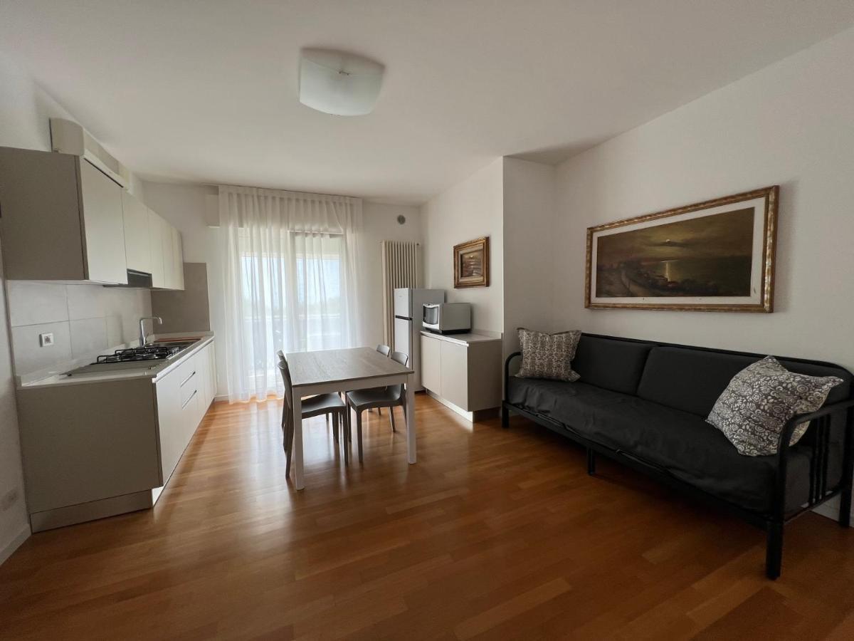 Appartamenti Aquamarina Lido di Jesolo Kültér fotó