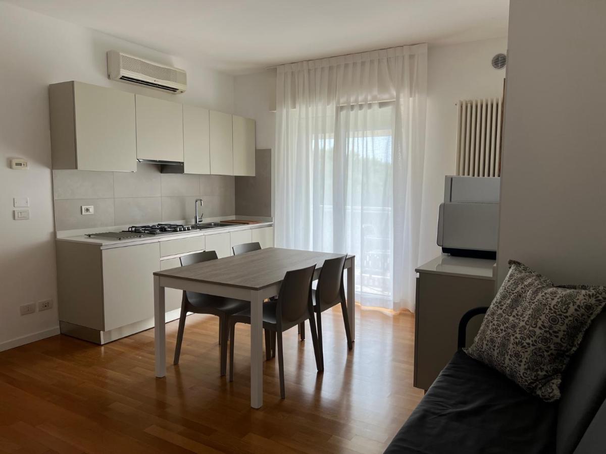 Appartamenti Aquamarina Lido di Jesolo Kültér fotó