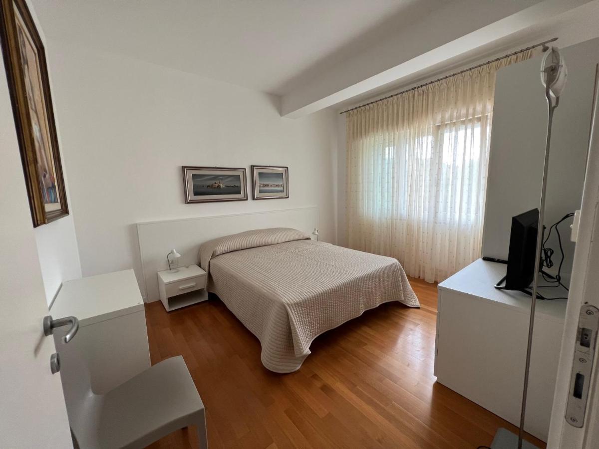 Appartamenti Aquamarina Lido di Jesolo Kültér fotó
