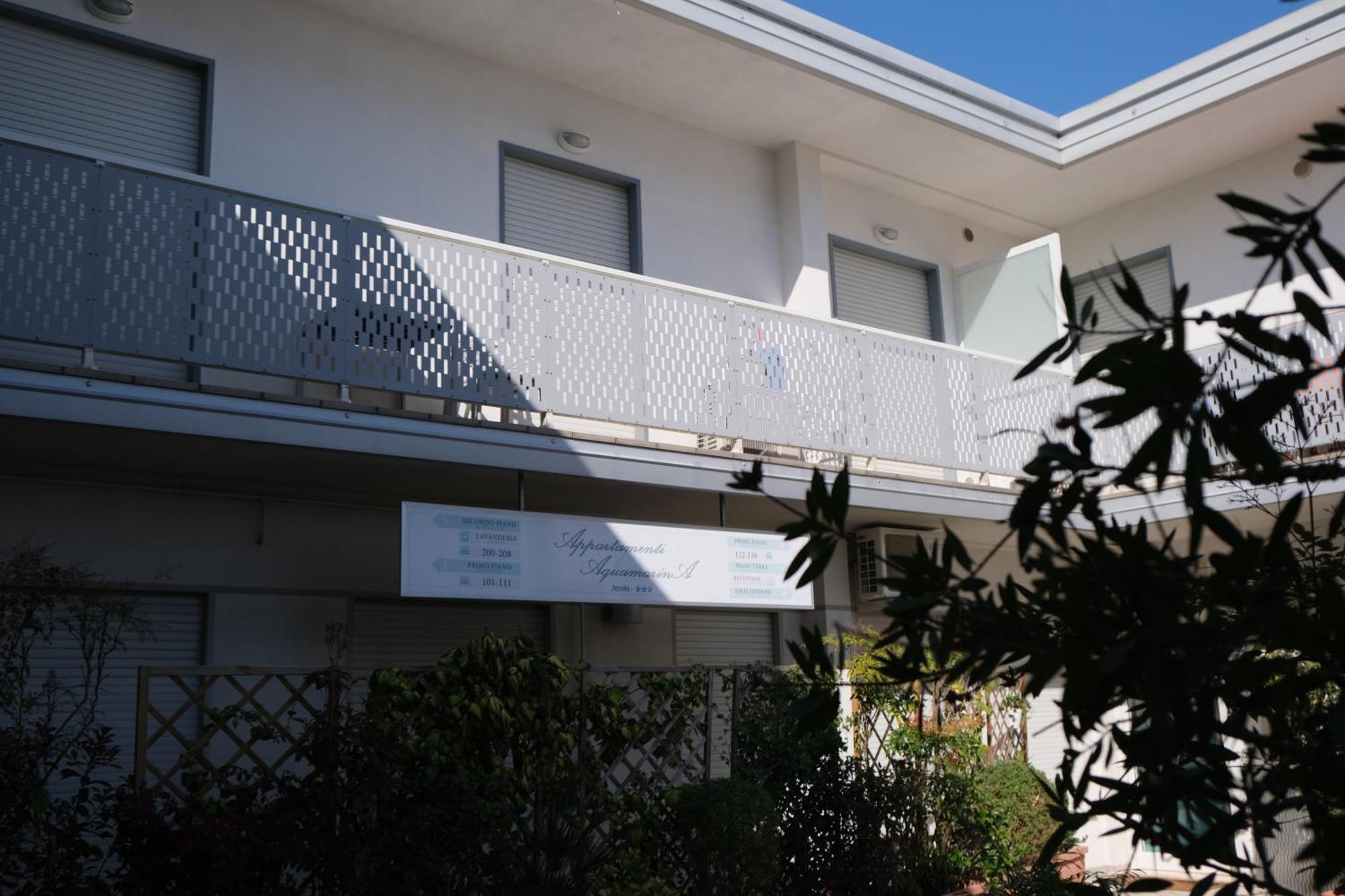 Appartamenti Aquamarina Lido di Jesolo Kültér fotó