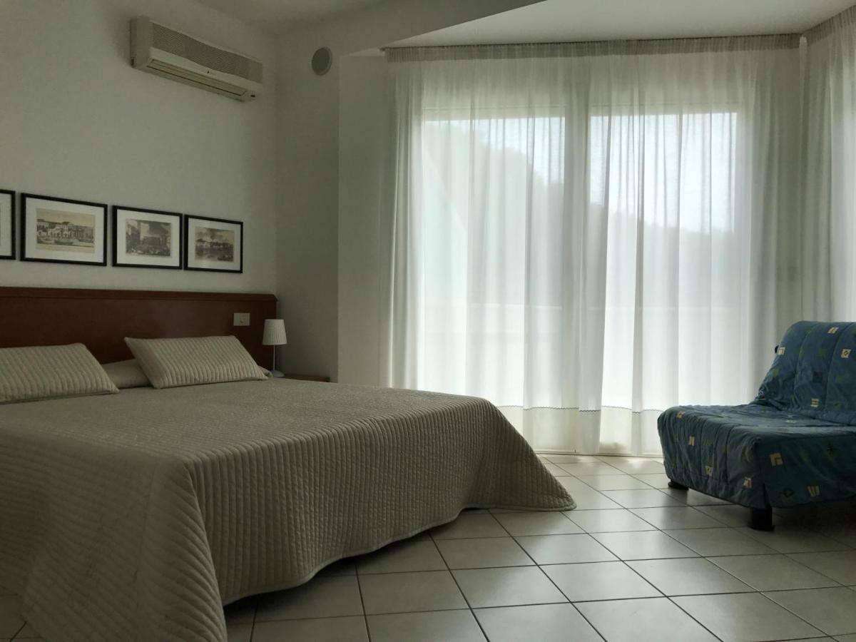 Appartamenti Aquamarina Lido di Jesolo Kültér fotó