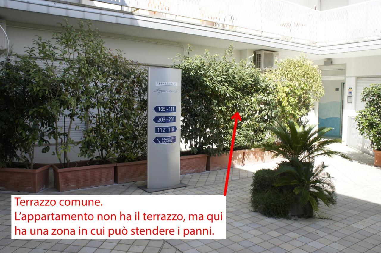 Appartamenti Aquamarina Lido di Jesolo Kültér fotó