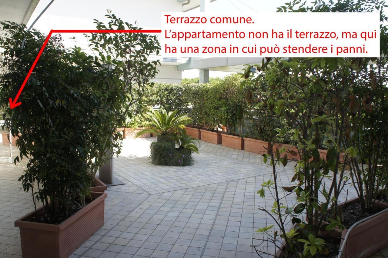 Appartamenti Aquamarina Lido di Jesolo Kültér fotó